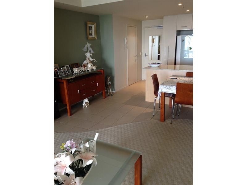 248/105 Scarborough Street, Southport QLD 4215