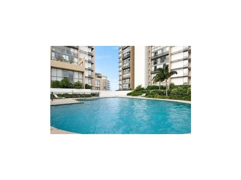 248/105 Scarborough Street, Southport QLD 4215