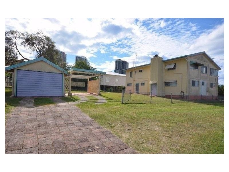 6 Gillian Lane, Southport QLD 4215