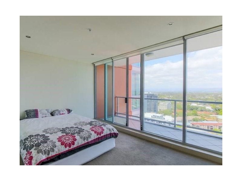 2408/1 Como Crescent, Southport QLD 4215