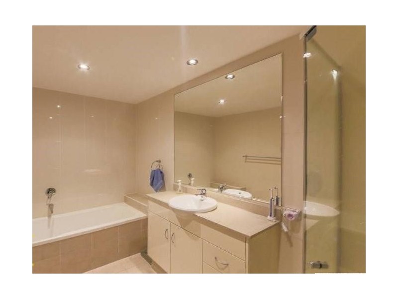 2408/1 Como Crescent, Southport QLD 4215