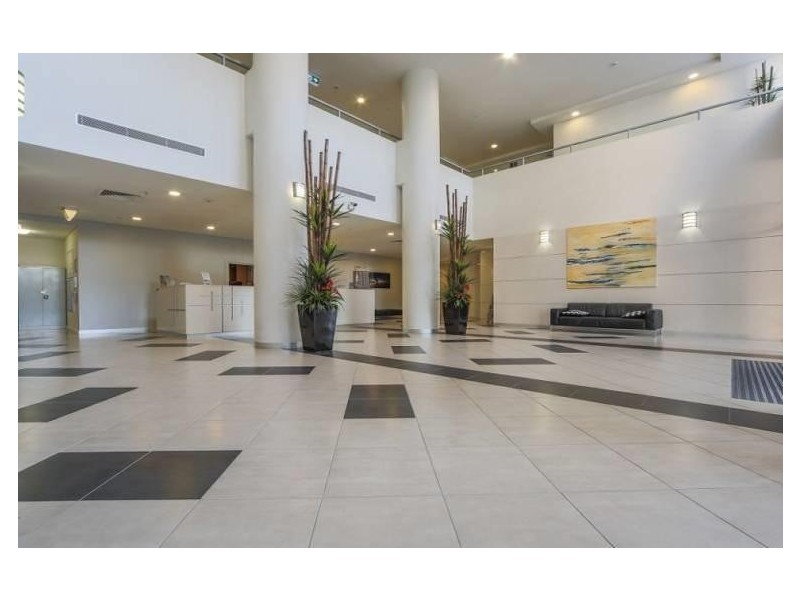 2408/1 Como Crescent, Southport QLD 4215