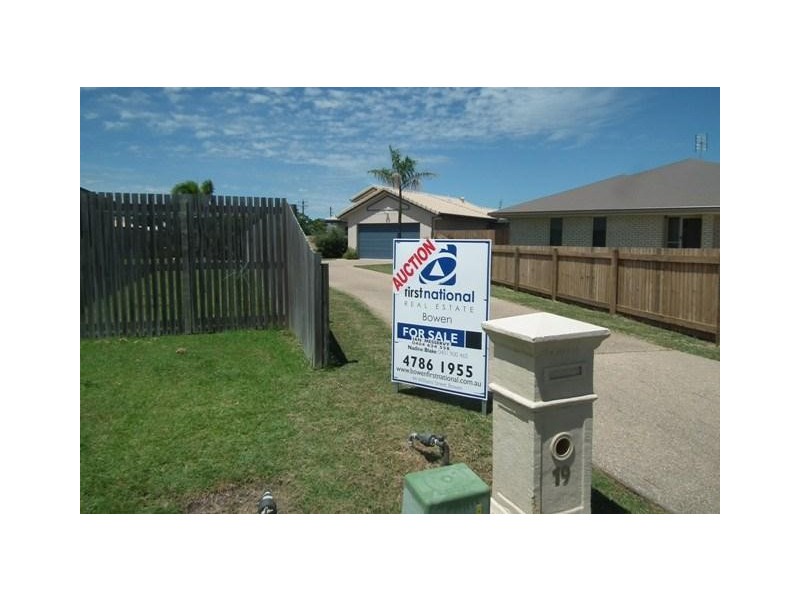 19 Lucinda Place, Bowen QLD 4805