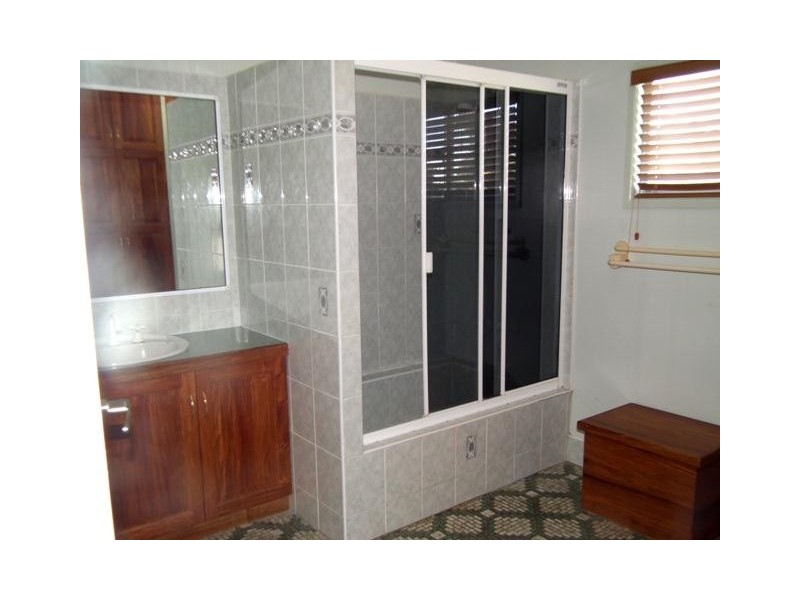 18099 Bruce Highway, Bowen QLD 4805