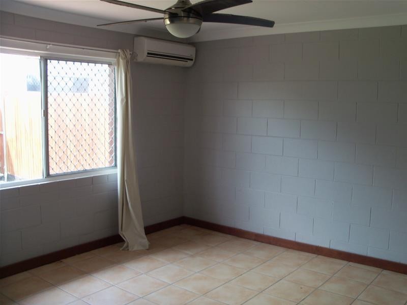 2/25 St Kilda Street, Bowen QLD 4805