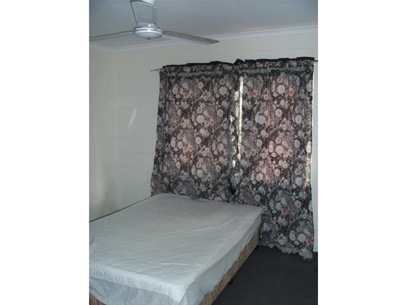 3/16 Powell Street, Bowen QLD 4805