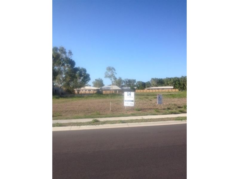 3 Wattle Crescent, Bowen QLD 4805