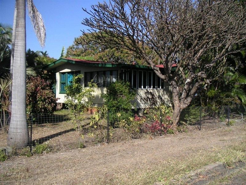 1 Murray Avenue, Bowen QLD 4805