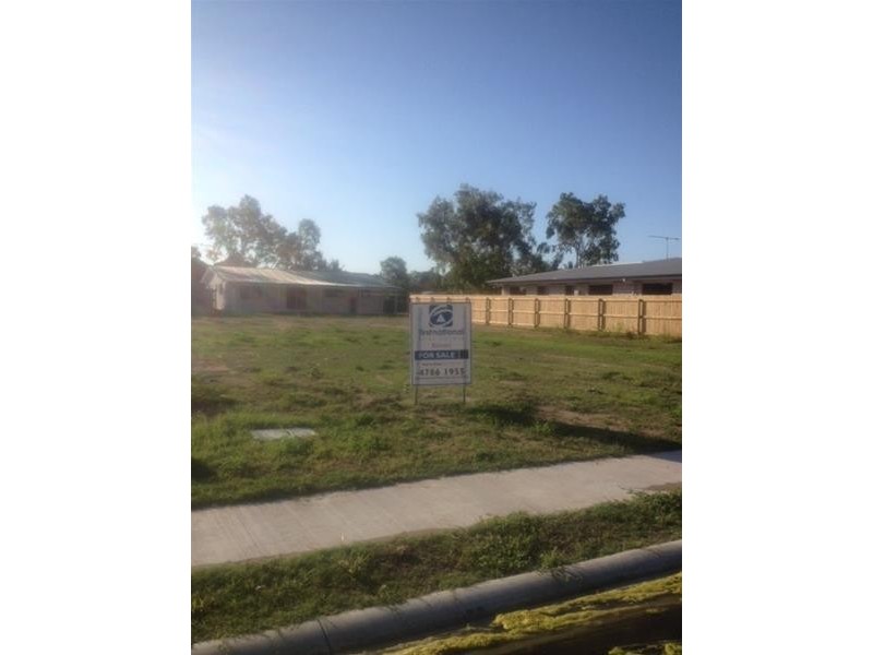 13 Wattle Crescent, Bowen QLD 4805