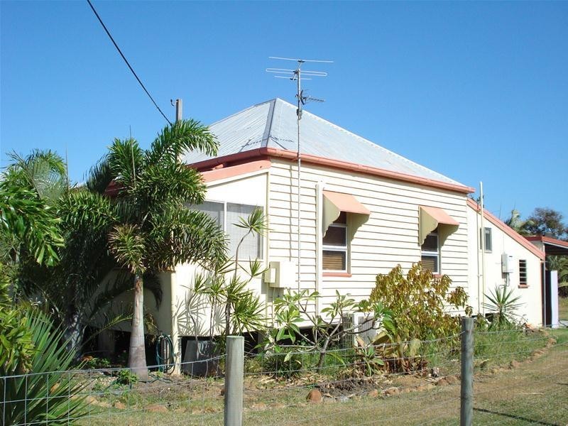 36 Poole Street, Bowen QLD 4805