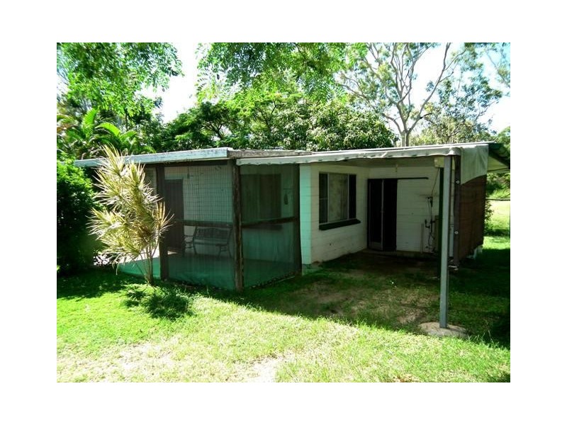 18099 Bruce Highway, Bowen QLD 4805