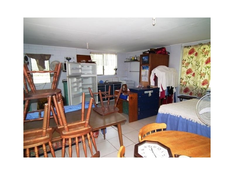 18099 Bruce Highway, Bowen QLD 4805