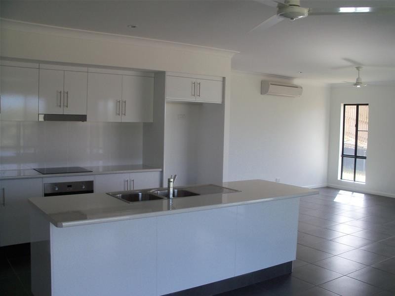 13 Links Road, Bowen QLD 4805