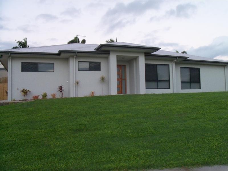 2 Pod Place, Bowen QLD 4805