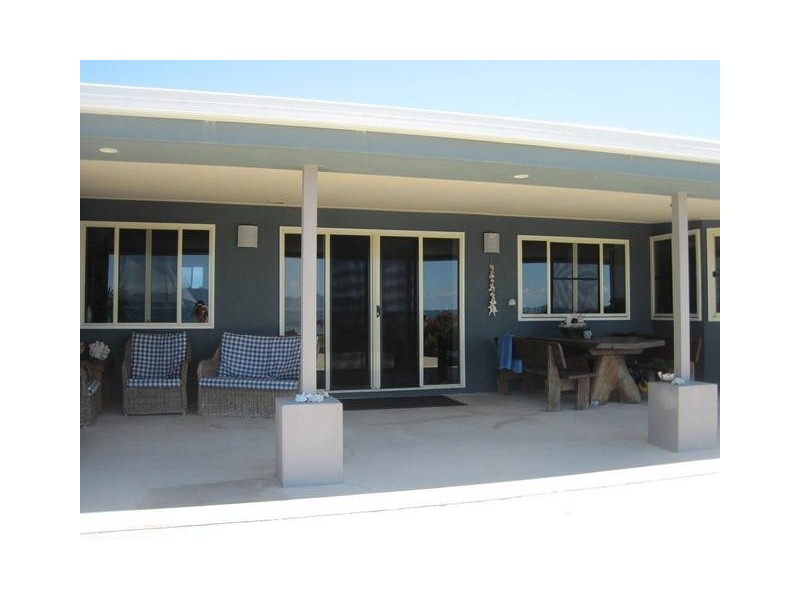 17 Bluewater Parade, Bowen QLD 4805