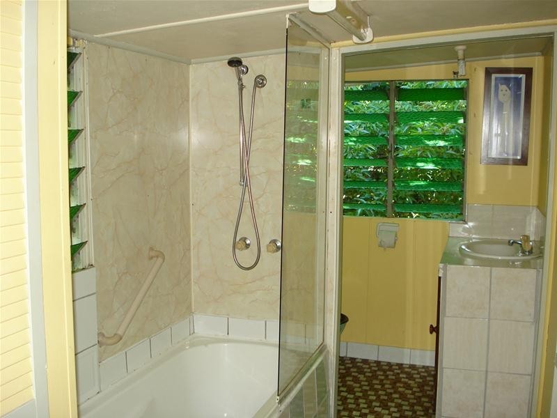 13 Aberdeen Street, Collinsville QLD 4804