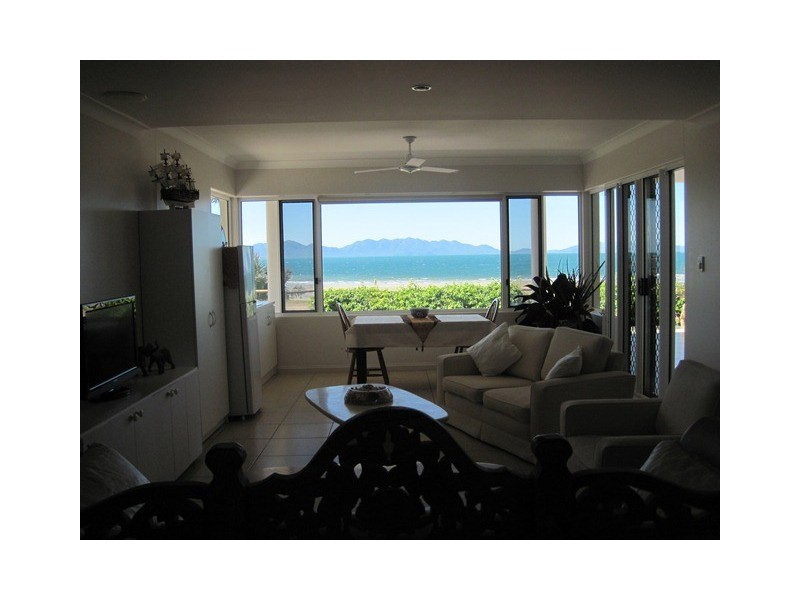 15 Bluewater Parade, Bowen QLD 4805