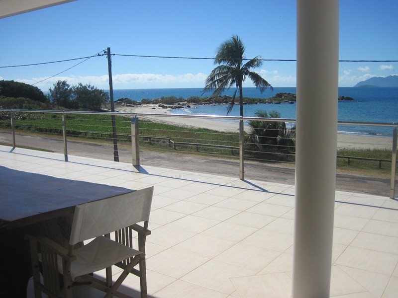 15 Bluewater Parade, Bowen QLD 4805