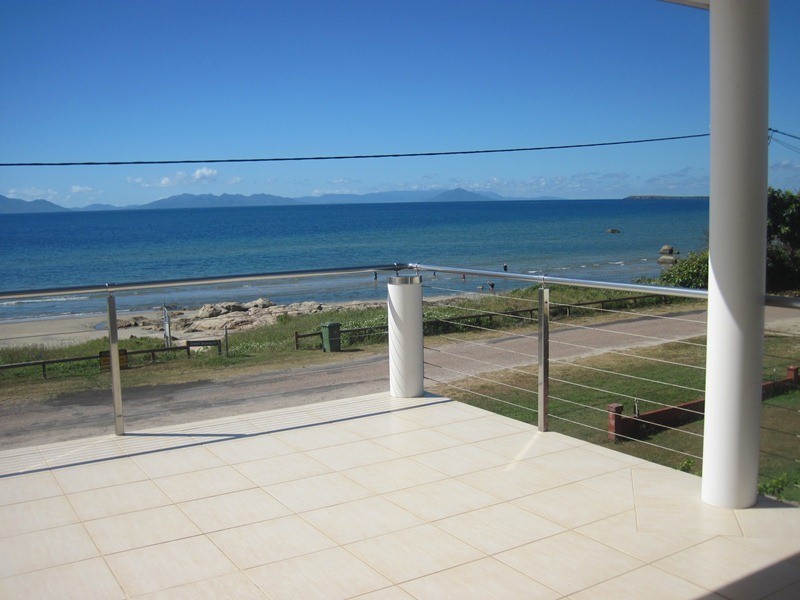 15 Bluewater Parade, Bowen QLD 4805