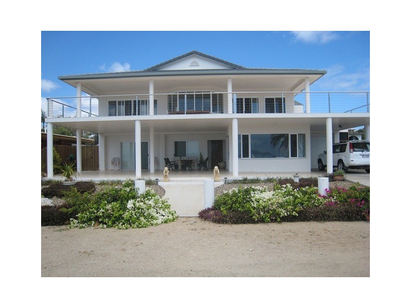 15 Bluewater Parade, Bowen QLD 4805