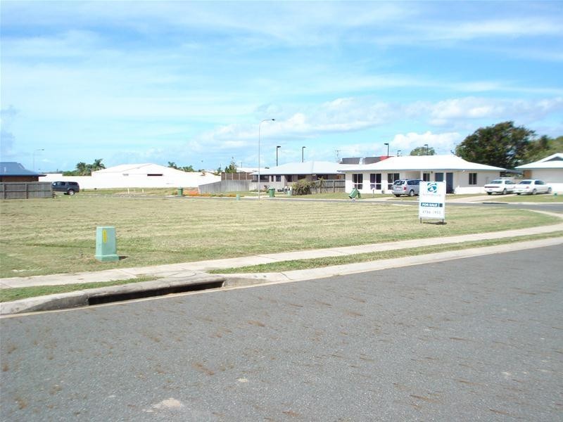 5 Hillview Place, Bowen QLD 4805