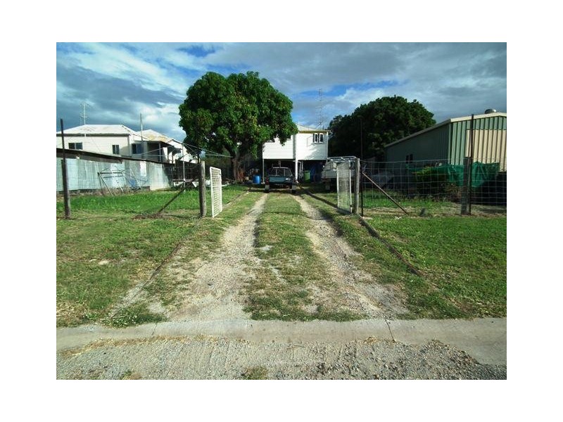 66 Livingstone Street, Bowen QLD 4805