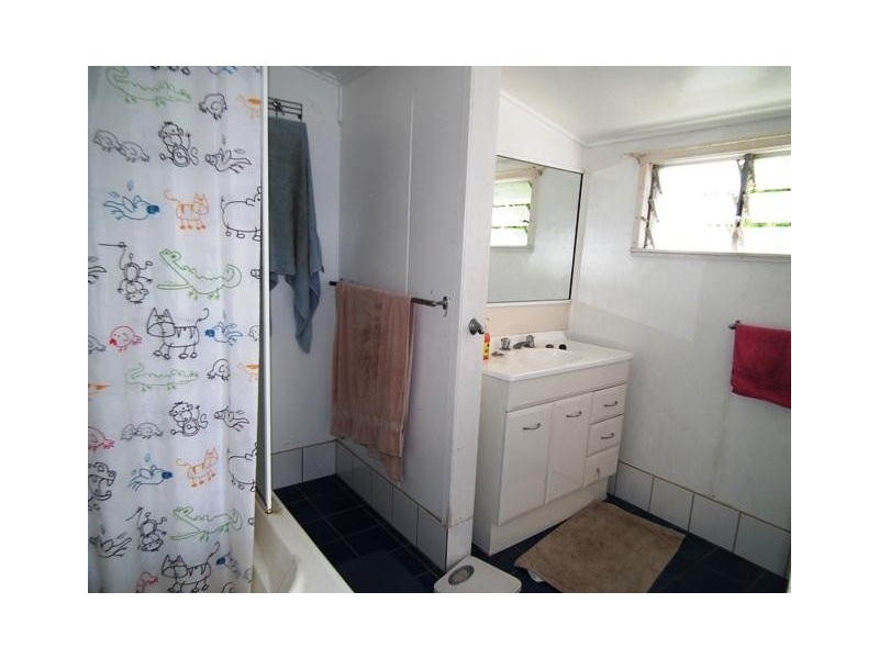 66 Livingstone Street, Bowen QLD 4805