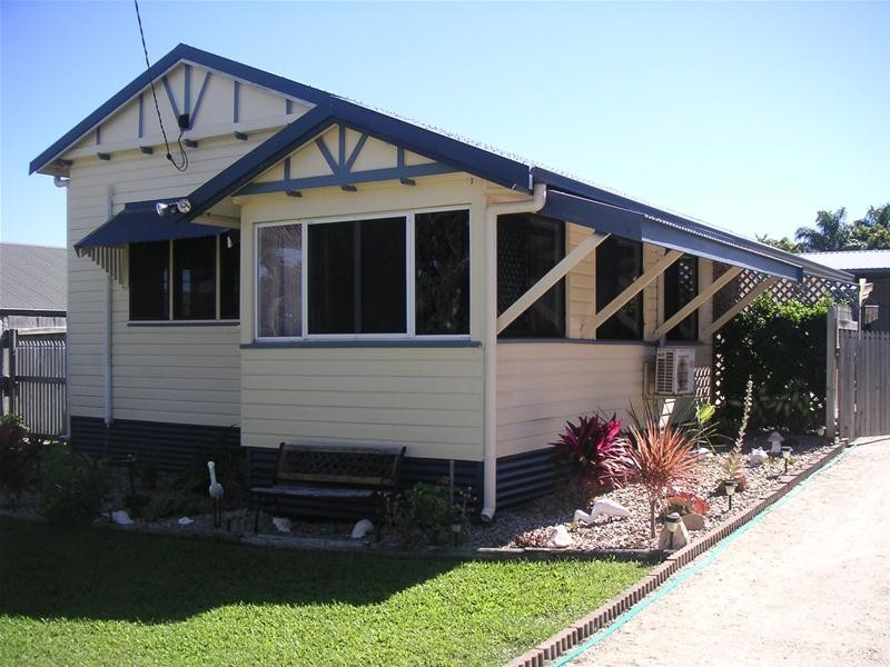 4 Johnston Street, Bowen QLD 4805