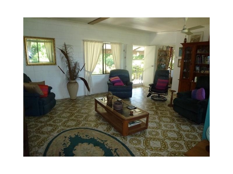 40 Inverdon Road, Bowen QLD 4805