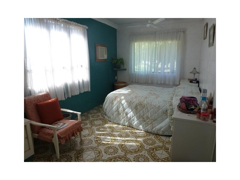 40 Inverdon Road, Bowen QLD 4805