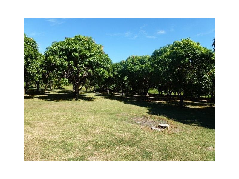 40 Inverdon Road, Bowen QLD 4805