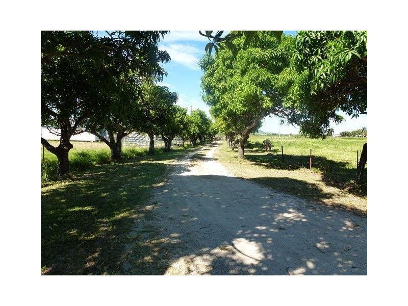 40 Inverdon Road, Bowen QLD 4805