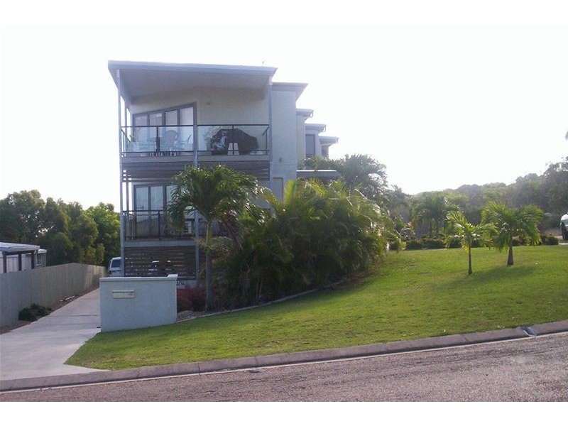 2 Lotus Lane, Bowen QLD 4805