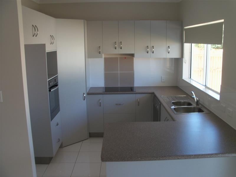 10 Comben Drive, Bowen QLD 4805