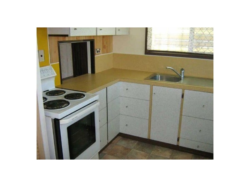 15 Denison Street, Bowen QLD 4805