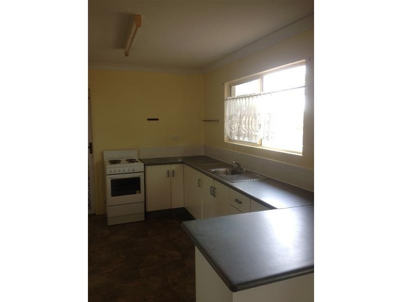 13 Oak Crescent, Bowen QLD 4805