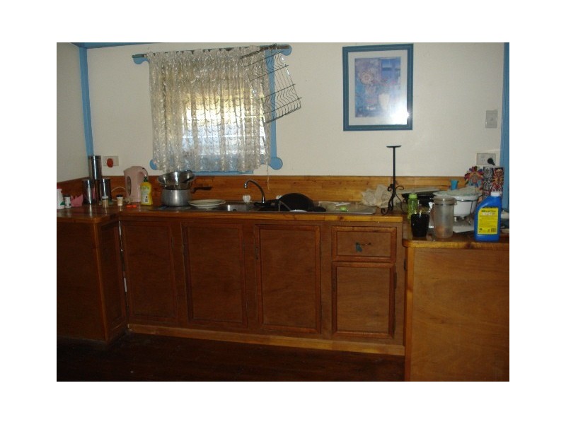 65 Livingstone Street, Bowen QLD 4805