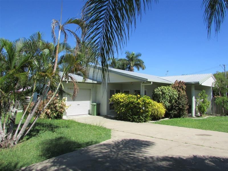 6 Christiston Street, Bowen QLD 4805