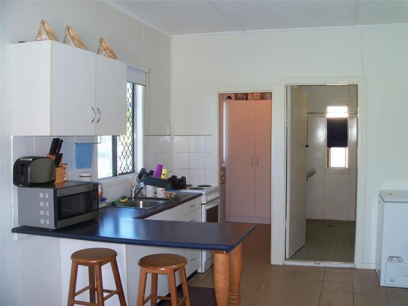 1 Cowan Lane, Bowen QLD 4805