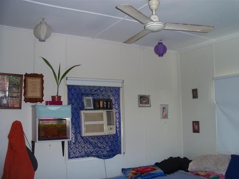 1 Cowan Lane, Bowen QLD 4805