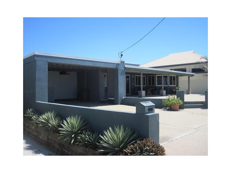 17 Bluewater Parade, Bowen QLD 4805