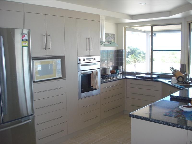 17 Bluewater Parade, Bowen QLD 4805