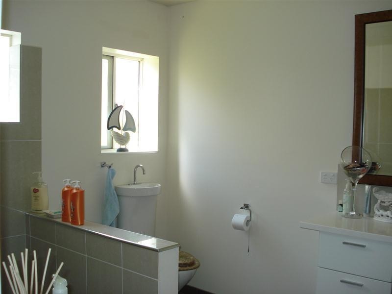 17 Bluewater Parade, Bowen QLD 4805