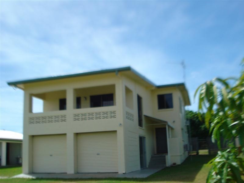 12 Wentworth Street, Bowen QLD 4805