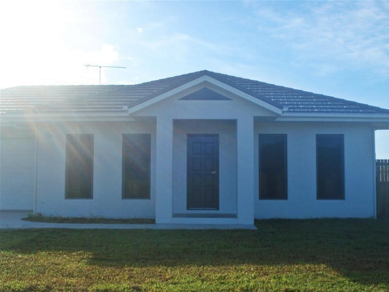 24 Seabreeze Crescent, Bowen QLD 4805