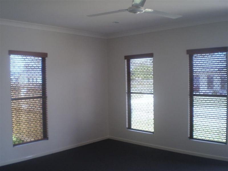 24 Seabreeze Crescent, Bowen QLD 4805