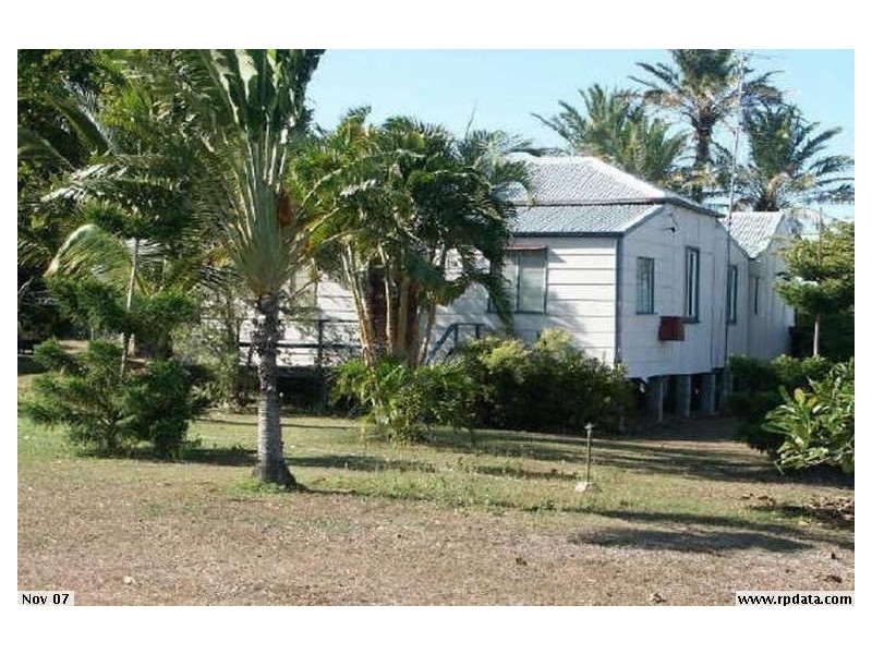 127 Powell Street, Bowen QLD 4805