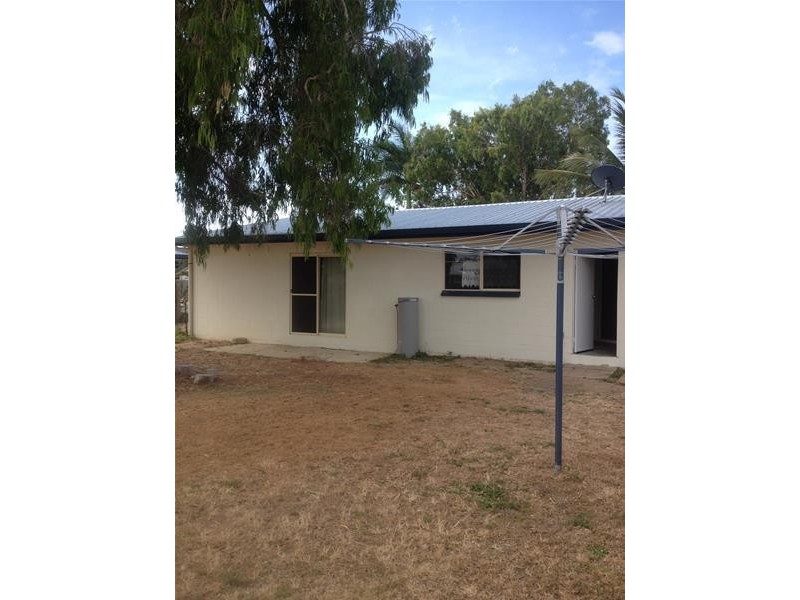 13 Oak Crescent, Bowen QLD 4805