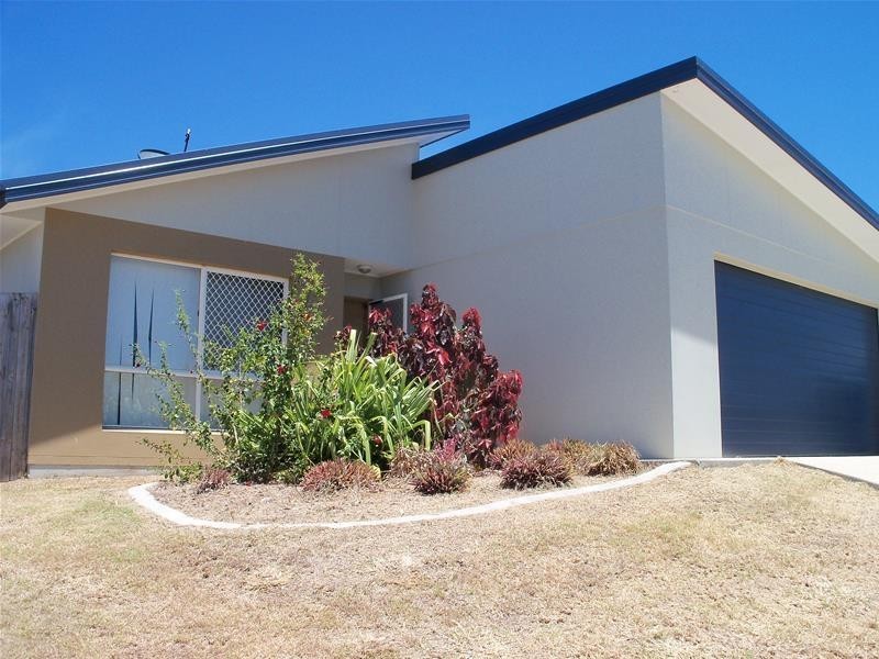 15 Sapphire Crescent, Bowen QLD 4805