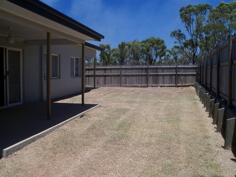 15 Sapphire Crescent, Bowen QLD 4805